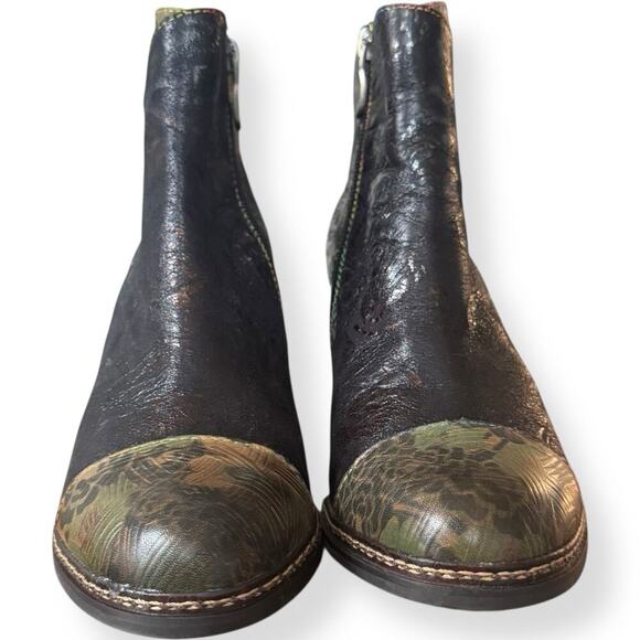 L'Artiste Waterlily Genuine Leather Upper Embossed Bootie Black Women's Size 37 - Picture 6 of 16